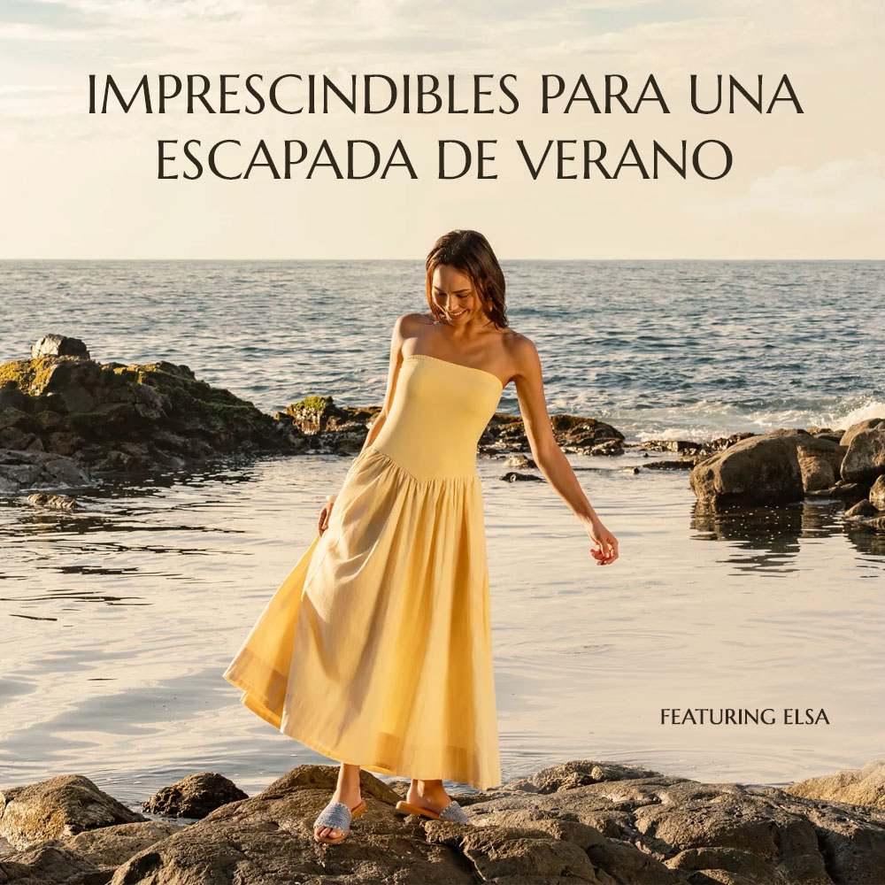 Imprescindibles para una escapada de verano. Presentamos la sandalia Elsa en azul.